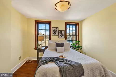 Bedroom - 311 E West St, Baltimore, MD 21230 photo 1 of 4