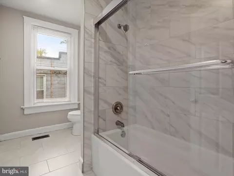 608 E 41st St, Baltimore, MD 21218 photo 22