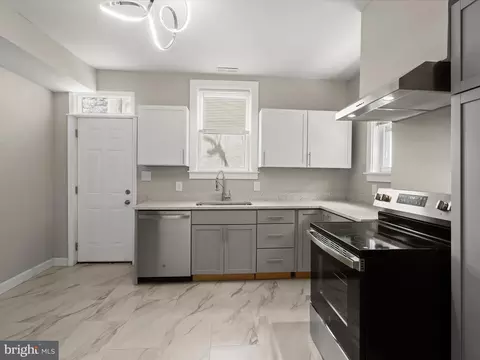 608 E 41st St, Baltimore, MD 21218 photo 14