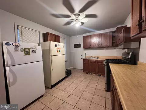 Kitchen - 517 S Regester St, Baltimore, MD 21231 photo 2 of 3