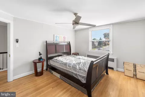 Bedroom - 1100 Andover Rd, Baltimore, MD 21218 photo 2 of 5