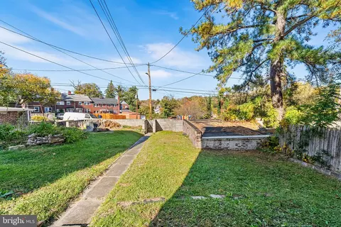 Exterior - 1100 Andover Rd, Baltimore, MD 21218 photo 5 of 6