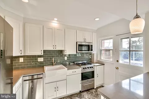 Kitchen - 1433 Cedarcroft Rd, Baltimore, MD 21239 photo 2 of 5