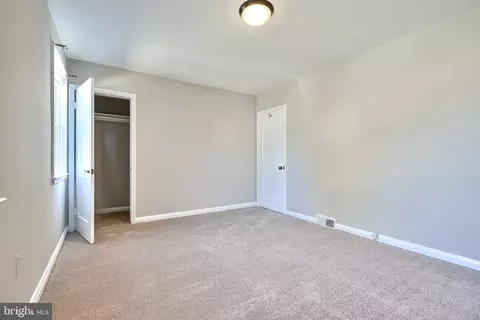 Bedroom - 1433 Cedarcroft Rd, Baltimore, MD 21239 photo 2 of 6