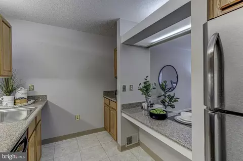 2360 Flax Ter, Baltimore, MD 21209 photo 10