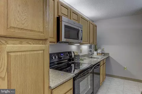 2360 Flax Ter, Baltimore, MD 21209 photo 7