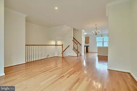 910 E Lombard St, Baltimore, MD 21202