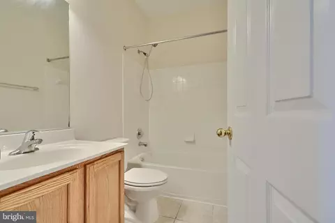 910 E Lombard St, Baltimore, MD 21202 photo 17