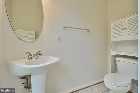 910 E Lombard St, Baltimore, MD 21202 photo 6