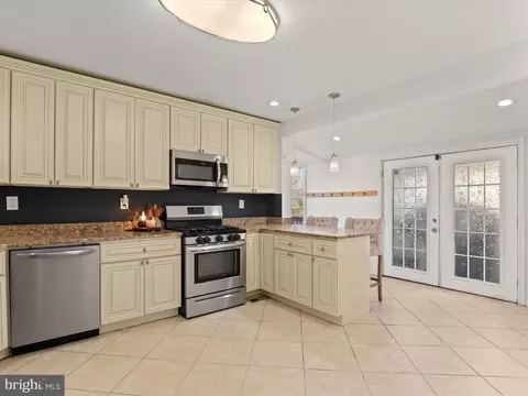 Kitchen - 1917 Breitwert Ave, Baltimore, MD 21230 photo 6 of 7
