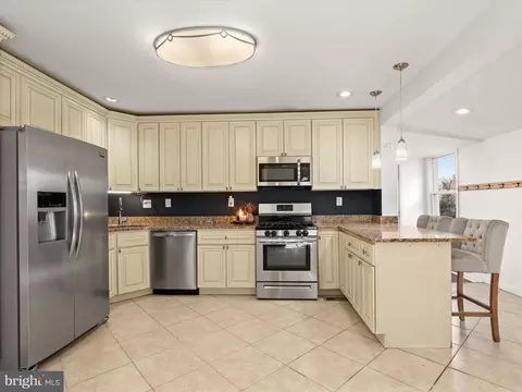 Kitchen - 1917 Breitwert Ave, Baltimore, MD 21230 photo 4 of 7