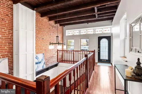Entry Way - 2812 Dillon St, Baltimore, MD 21224 photo 3 of 10