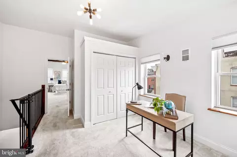 Entry Way - 2812 Dillon St, Baltimore, MD 21224 photo 10 of 10