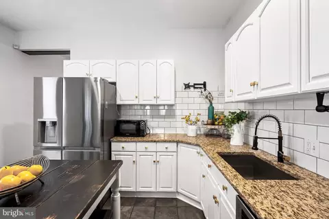 Kitchen - 2812 Dillon St, Baltimore, MD 21224 photo 3 of 6