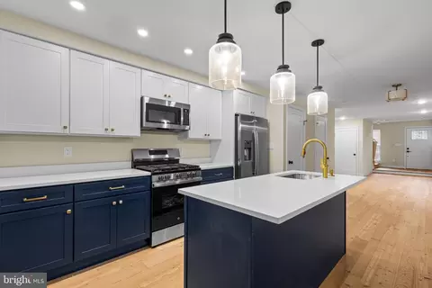 1618 Mchenry St, Baltimore, MD 21223 photo 2