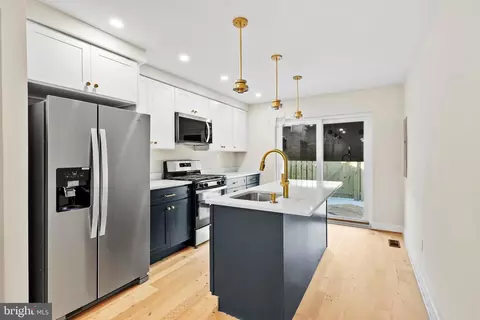 1620 Mchenry St, Baltimore, MD 21223 photo 2