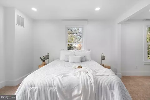 Bedroom - 5632 Anthony Ave, Baltimore, MD 21206 photo 6 of 9