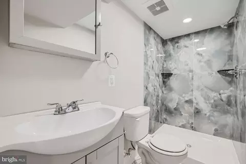 Bath - 25 S Rosedale St, Baltimore, MD 21229 photo 2 of 2