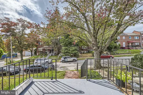Exterior - 25 S Rosedale St, Baltimore, MD 21229 photo 2 of 4