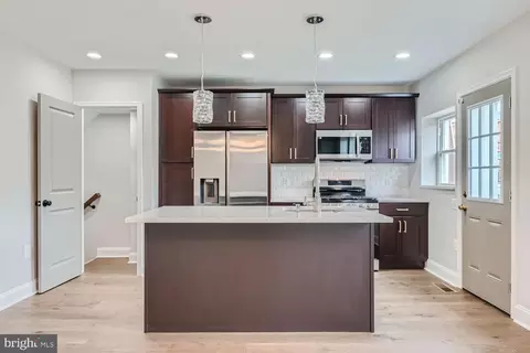 Kitchen - 25 S Rosedale St, Baltimore, MD 21229 photo 2 of 2