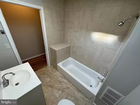 5207 Denmore Ave, Baltimore, MD 21215 photo 11