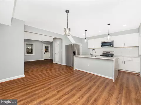 128 N Monastery Ave, Baltimore, MD 21229 photo 4