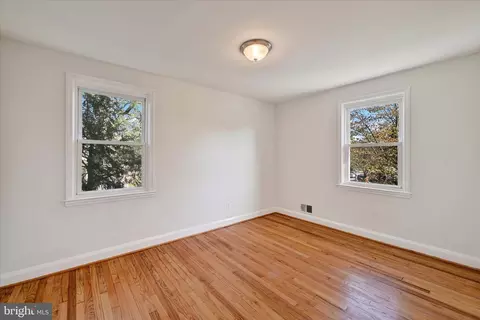 Bedroom - 4810 Crowson Ave, Baltimore, MD 21212 photo 3 of 4