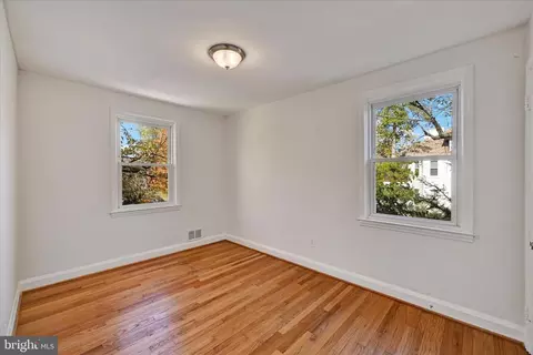 Bedroom - 4810 Crowson Ave, Baltimore, MD 21212 photo 2 of 4