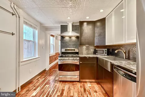 Kitchen - 1902 E Pratt St, Baltimore, MD 21231 photo 3 of 3