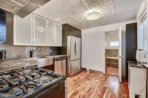 Kitchen - 1902 E Pratt St, Baltimore, MD 21231 photo 1 of 3
