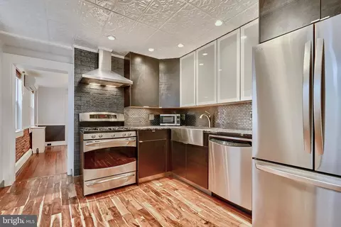 Kitchen - 1902 E Pratt St, Baltimore, MD 21231 photo 2 of 3