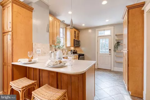 Kitchen - 502 Westgate Rd, Baltimore, MD 21229 photo 2 of 5