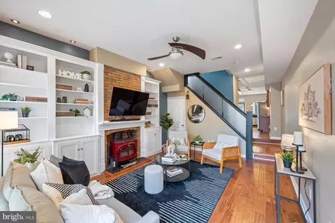 125 E Ostend St, Baltimore, MD 21230 photo 3