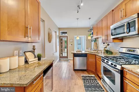 125 E Ostend St, Baltimore, MD 21230 photo 7