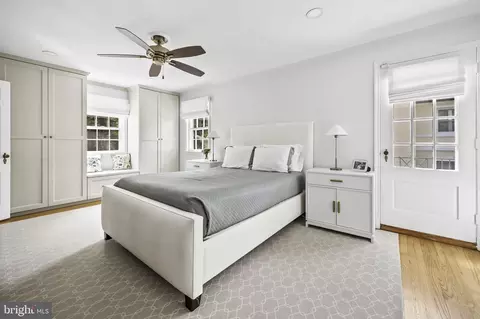 Bedroom - 203 Saint Dunstans Rd, Baltimore, MD 21212 photo 3 of 10