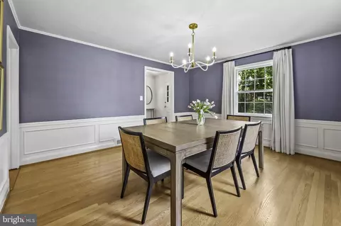 Dining - 203 Saint Dunstans Rd, Baltimore, MD 21212 photo 2 of 3
