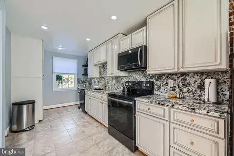 Kitchen - 8 Goodale Pl, Baltimore, MD 21212 photo 1 of 2