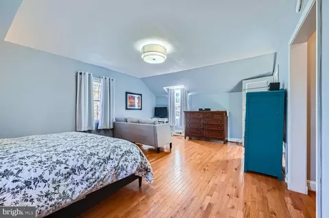 Bedroom - 8 Goodale Pl, Baltimore, MD 21212 photo 2 of 4