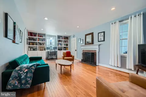 Living - 8 Goodale Pl, Baltimore, MD 21212 photo 1 of 3