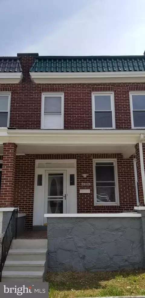 3203 Phelps Ln, Baltimore, MD 21229 photo 1