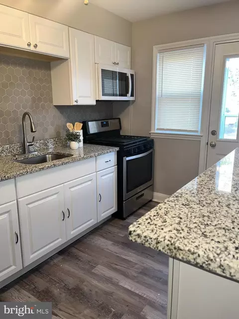 701 Wicklow Rd, Baltimore, MD 21229 photo 10