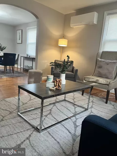 701 Wicklow Rd, Baltimore, MD 21229 photo 3