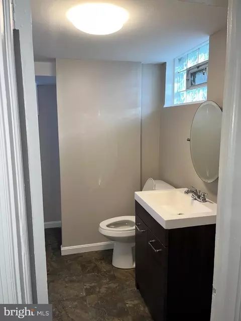 701 Wicklow Rd, Baltimore, MD 21229 photo 22