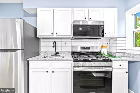 Kitchen - 4520 Manorview Rd, Baltimore, MD 21229 photo 2 of 2