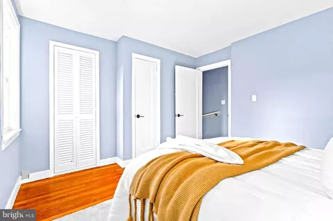 Bedroom - 4520 Manorview Rd, Baltimore, MD 21229 photo 2 of 5