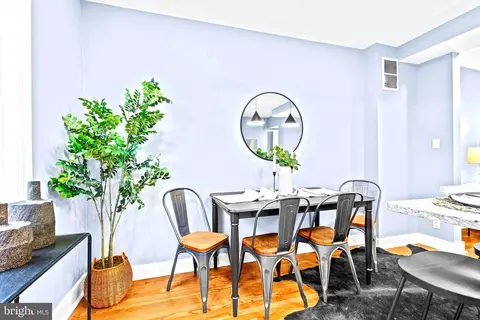 Dining - 4520 Manorview Rd, Baltimore, MD 21229 photo 1 of 1