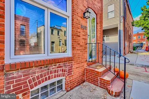 802 S Port St, Baltimore, MD 21224