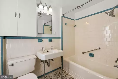 5006 Greenleaf Rd, Baltimore, MD 21210 photo 29