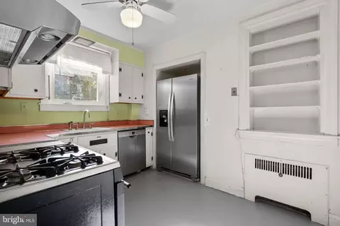 5006 Greenleaf Rd, Baltimore, MD 21210 photo 13