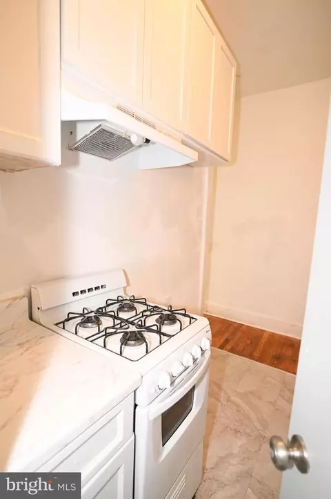 Kitchen - 2234 Eutaw Pl, Baltimore, MD 21217 photo 2 of 5